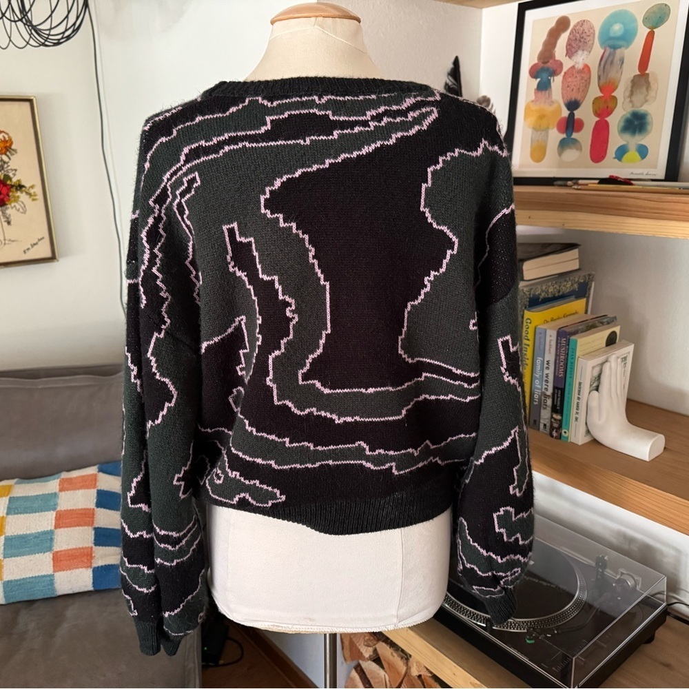 Fashion Nova Hear me Roar sweater size L sold out online - Picture 6 of 9